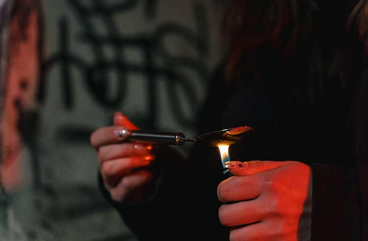 Symptômes typiques de l'addiction à l'héroïne